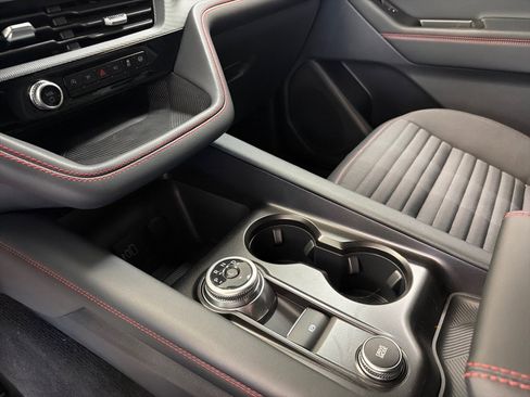 New 2026 Ford Explorer ST-Line w/ ST-Line Street Pack image 9