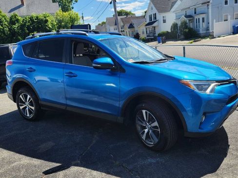 Used 2016 Toyota RAV4 XLE w/ Cargo Management Package AWD/4WD image 8