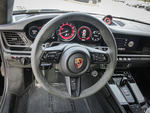 Used 2024 Porsche 911 Carrera 4 GTS image 17
