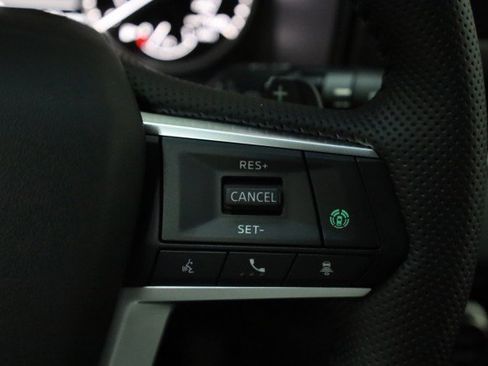 New 2025 Mitsubishi Outlander SE image 8