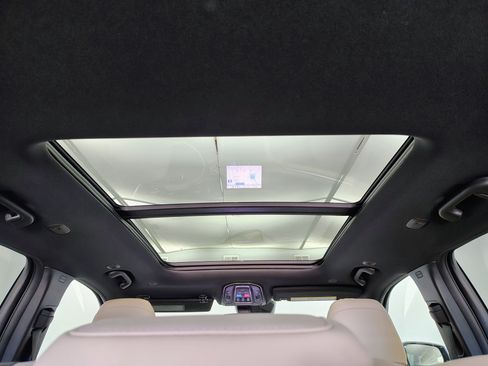 Used 2024 Jeep Grand Cherokee Limited image 47