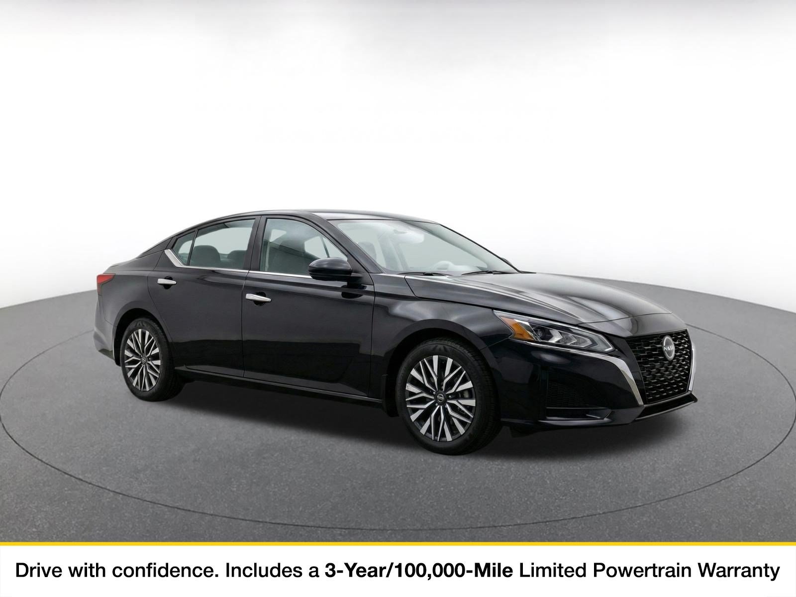Used 2025 Nissan Altima 2.5 SV FWD image 1