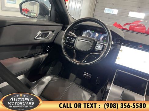 Used 2025 Land Rover Range Rover Velar Dynamic SE image 23