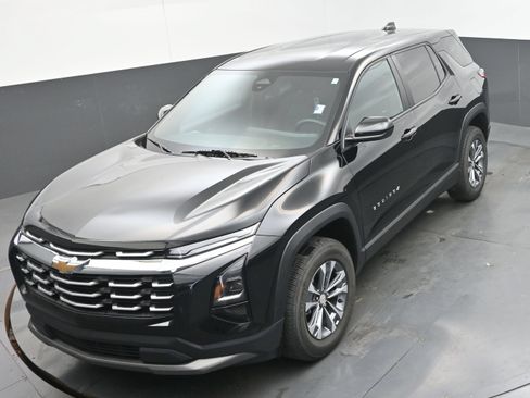 Certified 2026 Chevrolet Equinox LT FWD image 33