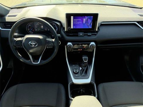Certified 2023 Toyota RAV4 SE image 9