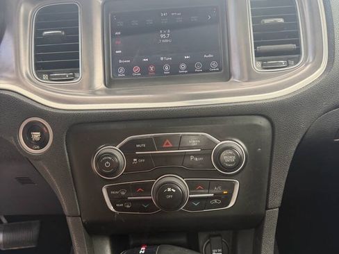 Used 2019 Dodge Charger SXT w/ Leather Interior Group RWD image 20