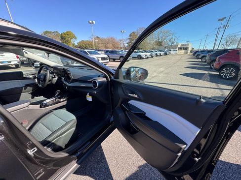 New 2026 Chevrolet Trax LT w/ Driver Confidence Package image 13