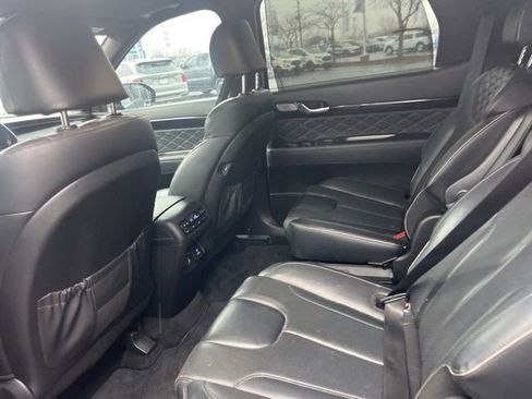 Used 2021 Hyundai Palisade Calligraphy image 16