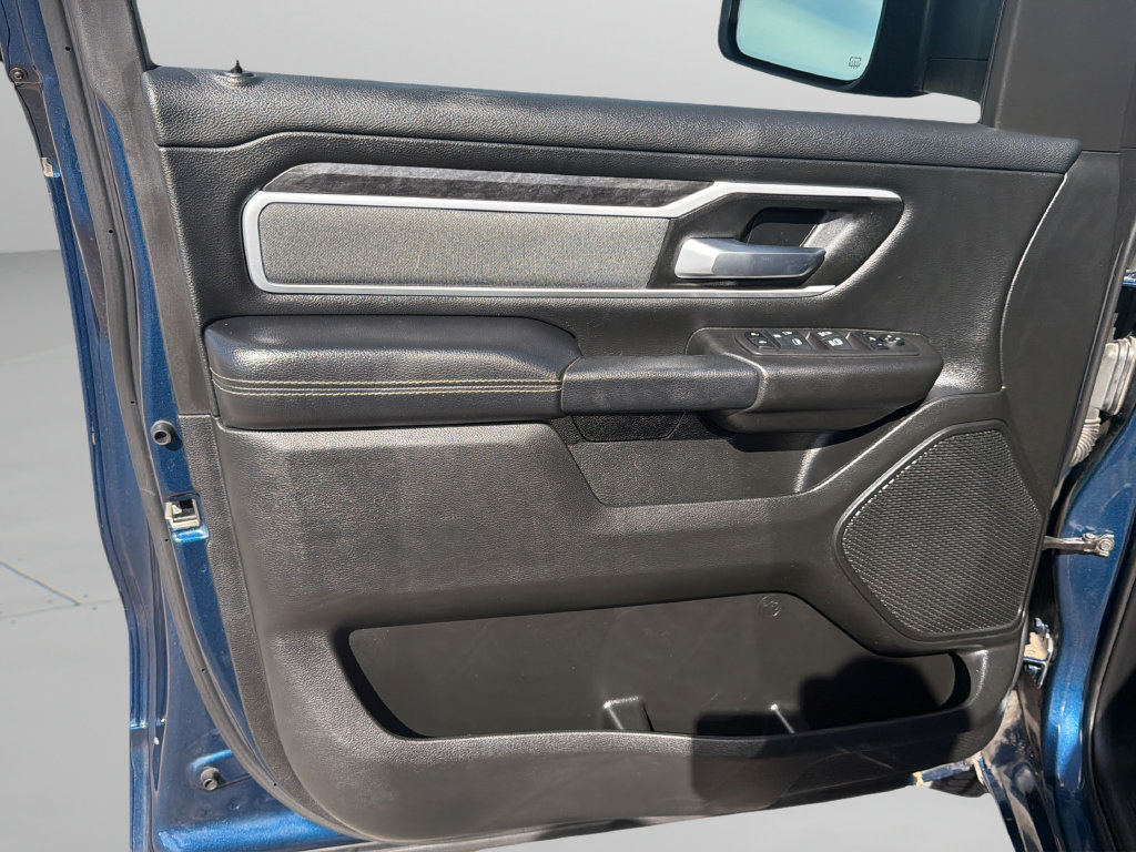 Used 2022 RAM 1500 Big Horn AWD/4WD image 17