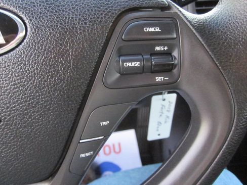 Used 2018 Kia Forte LX image 22