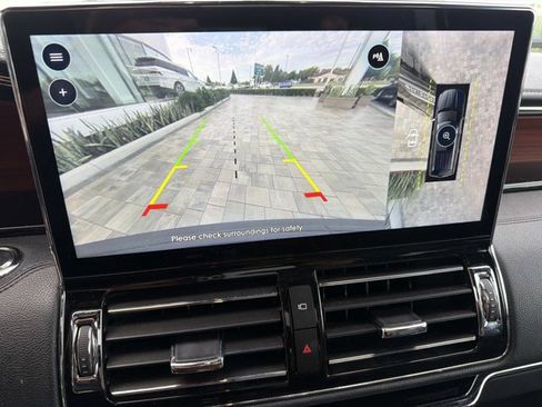 Used 2022 Lincoln Navigator Reserve RWD image 32