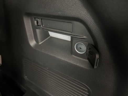 Certified 2023 Ford Explorer XLT w/ Equipment Group 202A image 36