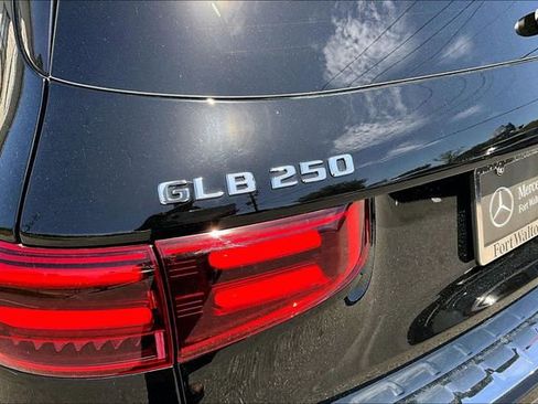 Used 2025 Mercedes-Benz GLB 250 image 27