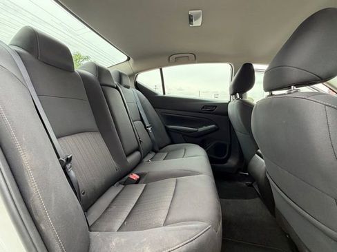 Used 2025 Nissan Altima 2.5 SV FWD image 19