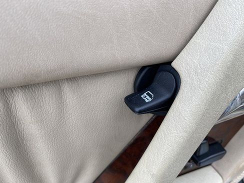 Used 1994 Mercedes-Benz SL 500 image 10