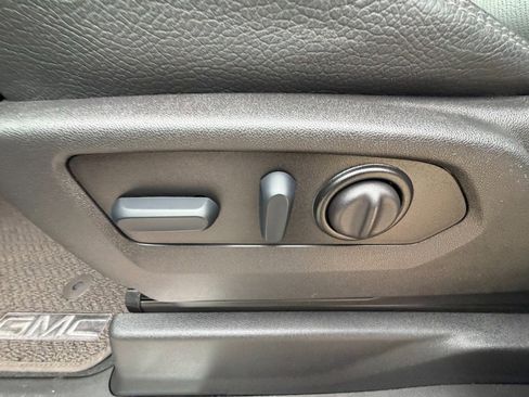 Certified 2023 GMC Sierra 2500 Denali w/ Denali Ultimate Package image 9