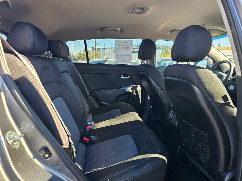 Used 2016 Kia Sportage LX w/ LX Popular Package AWD/4WD image 12