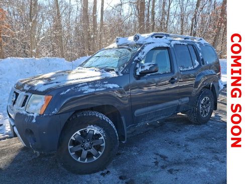 Used 2014 Nissan Xterra PRO-4X image 1