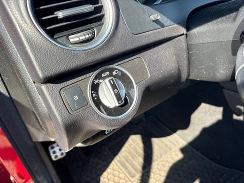 Used 2012 Mercedes-Benz C 300 4MATIC Sedan image 17