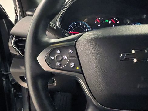 Used 2023 Chevrolet Traverse RS image 38