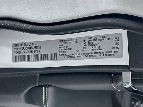 New 2025 Jeep Grand Cherokee L Overland w/ Luxury Tech Group IV image 19