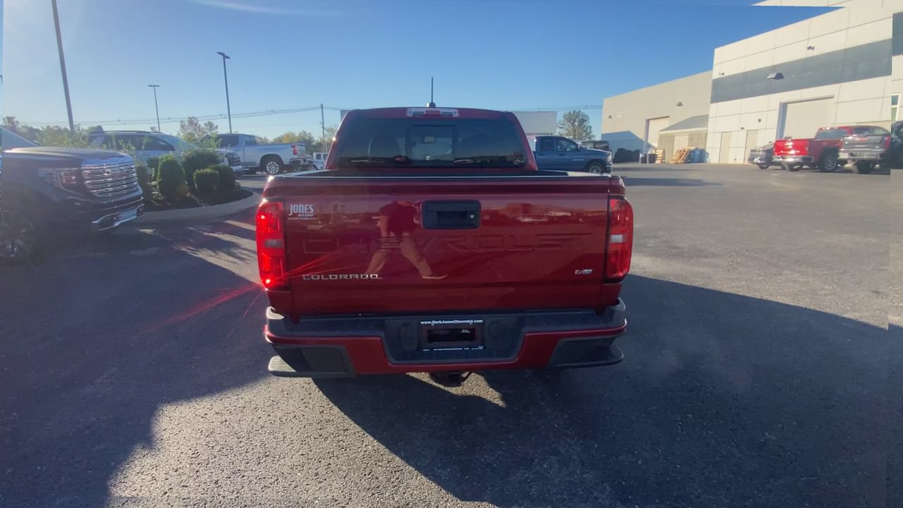 Used 2022 Chevrolet Colorado LT w/ Luxury Package RWD image 8