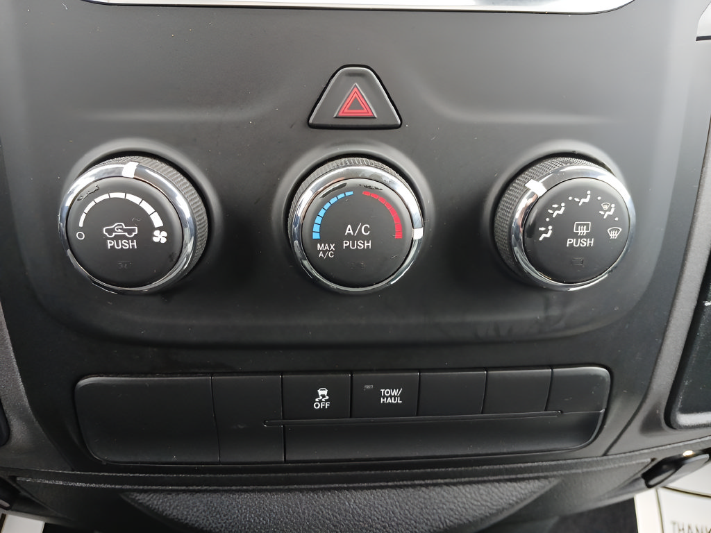 Used 2019 RAM 1500 Express AWD/4WD image 17