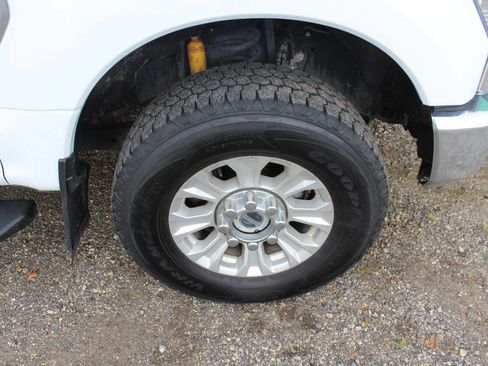 Used 2020 Ford F250 XLT w/ FX4 Off-Road Package image 23