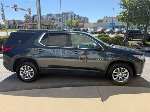 Used 2019 Chevrolet Traverse LT AWD/4WD image 11