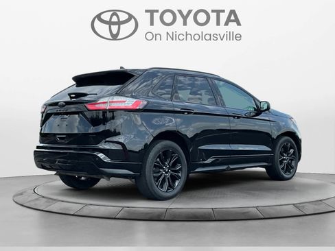 Used 2022 Ford Edge SE w/ Black Appearance Package AWD/4WD image 5