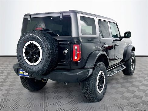 New 2025 Ford Bronco Badlands image 4