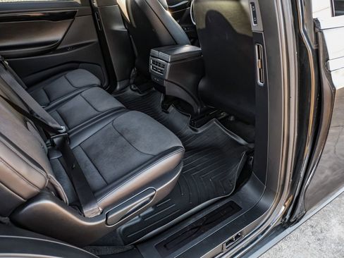 Used 2018 Tesla Model X 75D image 30