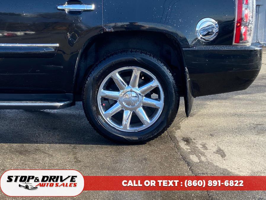Used 2007 GMC Yukon Denali AWD/4WD image 9