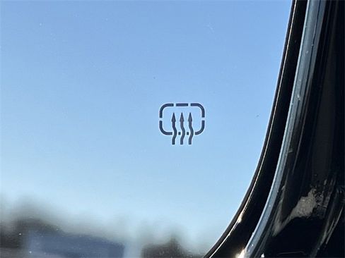 Certified 2023 Jeep Grand Cherokee Limited w/ Black Appearance Package image 46