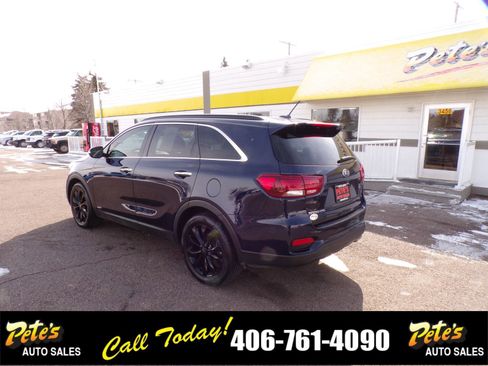 Used 2020 Kia Sorento S image 2