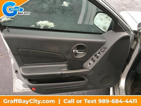 Used 2004 Pontiac Grand Prix GT w/ Drivers Package image 10