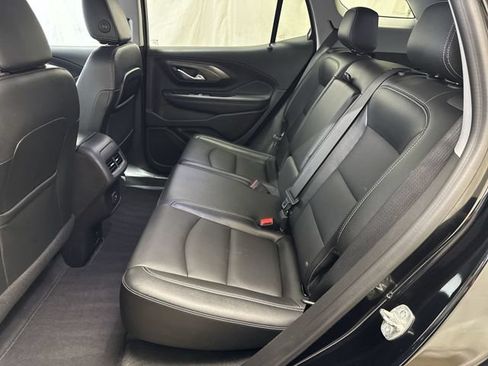 Used 2024 GMC Terrain SLT AWD/4WD image 12