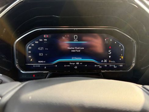 Used 2025 Chevrolet Silverado 2500 LT w/ Convenience Package image 9