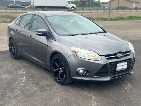 Used 2014 Ford Focus SE w/ SE Winter Package FWD image 35