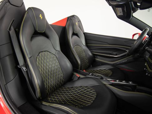 Certified 2022 Ferrari F8 Tributo image 16