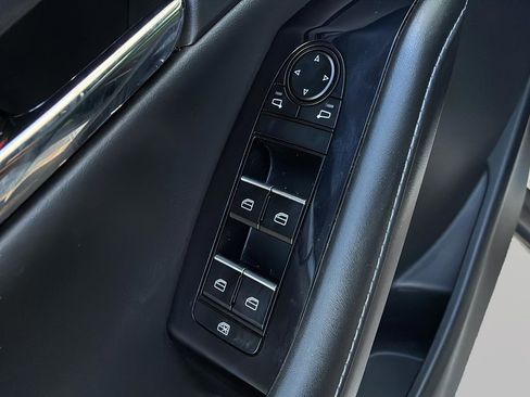 Used 2022 MAZDA CX-30 AWD 2.5 S w/ Preferred Package image 9