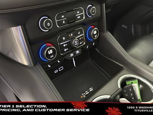 Used 2022 Chevrolet Tahoe Z71 w/ Luxury Package AWD/4WD image 22