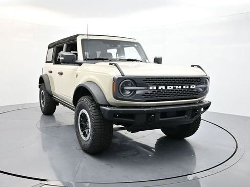 New 2025 Ford Bronco Badlands AWD/4WD image 1