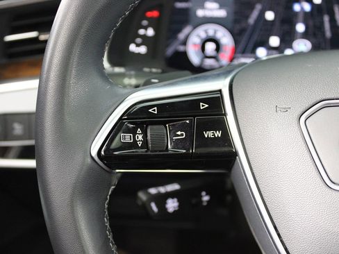 Used 2023 Audi A6 2.0T Premium w/ Convenience Package image 6