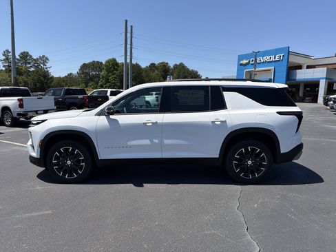 New 2026 Chevrolet Traverse LT w/ Sun and Wheel Package FWD image 8