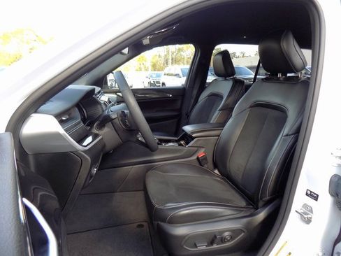 Certified 2023 Jeep Grand Cherokee Altitude image 21