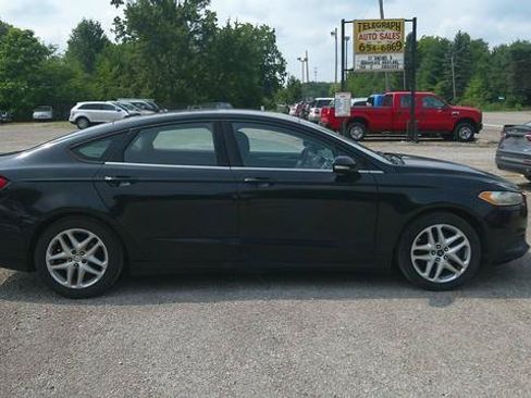Used 2013 Ford Fusion SE FWD image 11