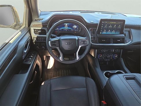 Used 2024 Chevrolet Tahoe Z71 w/ Luxury Package image 11