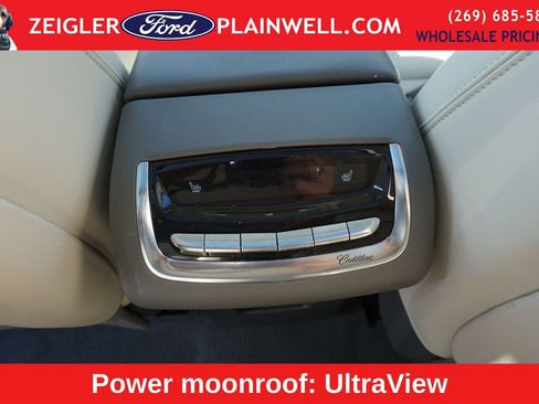 Used 2023 Cadillac XT6 Premium Luxury w/ Technology Package AWD/4WD image 13