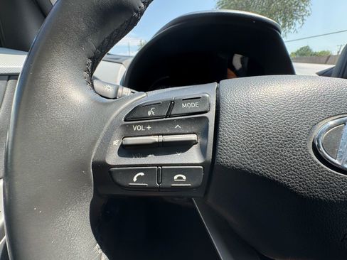 Used 2020 Hyundai Kona Limited AWD/4WD image 16